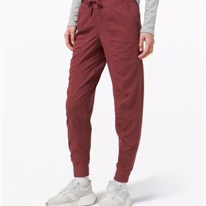 Lululemon dance studio jogger